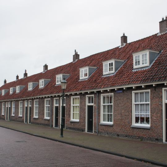Armen de Poth: Groep van vijf woningen