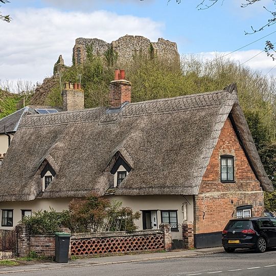 31 And 33, Castle Street