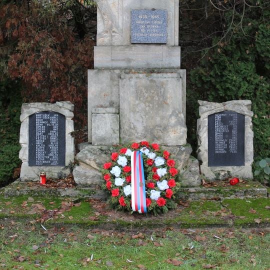 World Wars memorial in Popovice