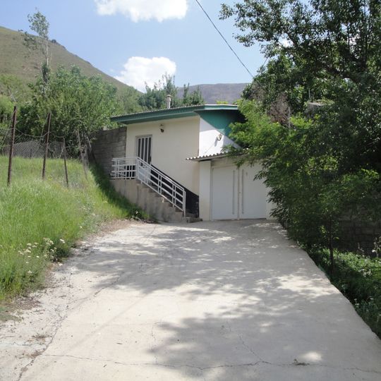 Hassan Hassanzadeh Amoli House