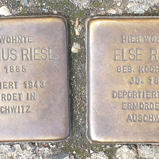 Stolperstein em memória de Julius Dr. Riese