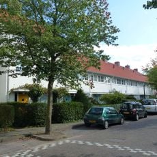 St. Jorislaan 1-15, Witte Dorp