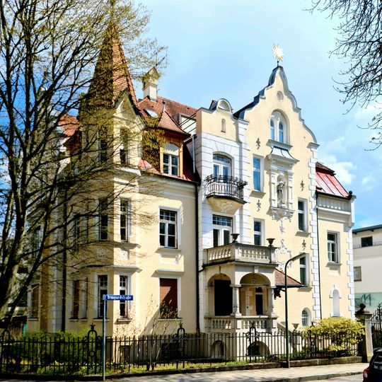 Irmgardstraße 1