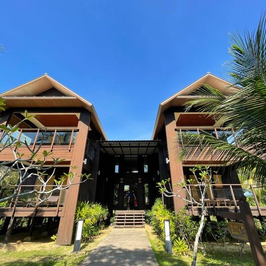 Duyong Marina & Resort