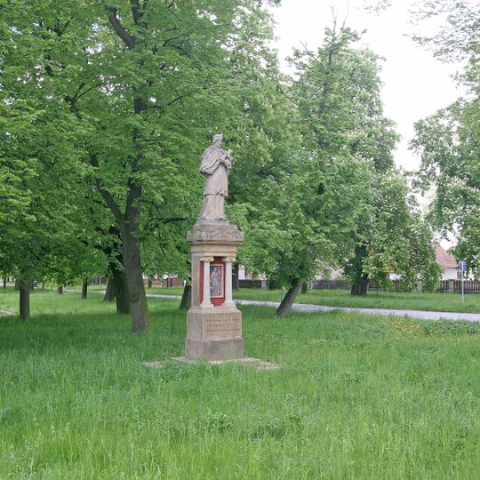Socha svatého Jana Nepomuckého v Nepolisech