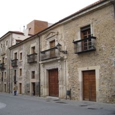 Fernández Cadórniga Street Palace
