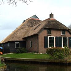 Dwarsgracht 4,  8355CR  Giethoorn