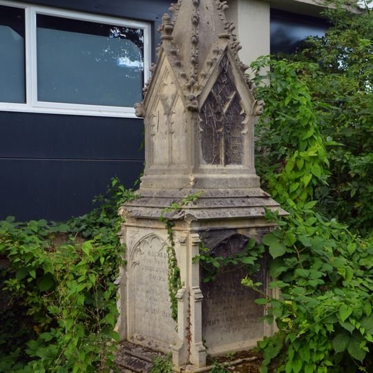 Tomb Of Elizabeth Moyes At Mill Road Cemetery