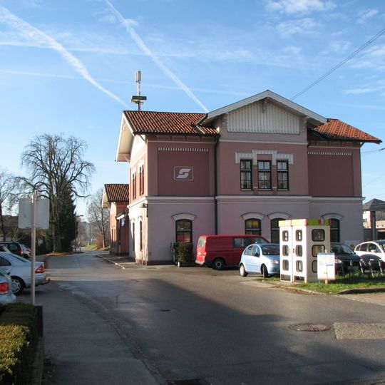 Station building Seekirchen am Wallersee