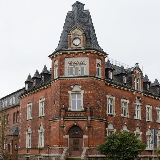 Postgebäude und Erweiterungsbau Poststraße 13