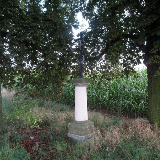 Kříž západně od Skoupého