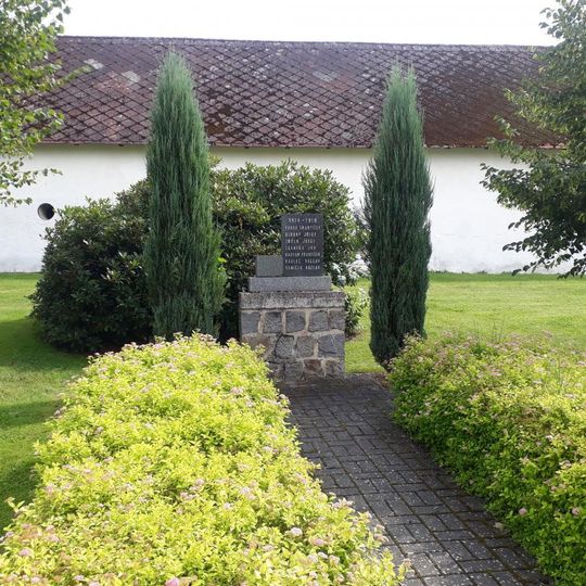 Pomník padlým v Hodonicích