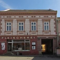 Wohn- und Geschäftshaus