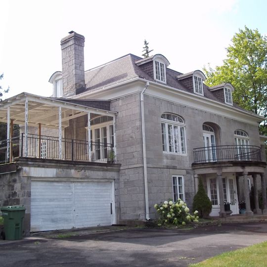 Maison D'Ailleboust-De Manthet