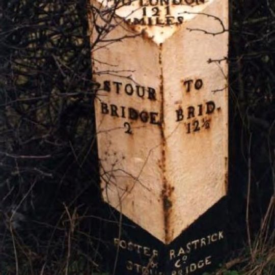 Milepost, The Hawthorns, between Wollaston & Stourton