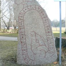 Östergötlands runinskrifter 186