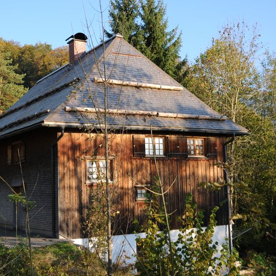 Ehem. Schule und Mesnerhaus