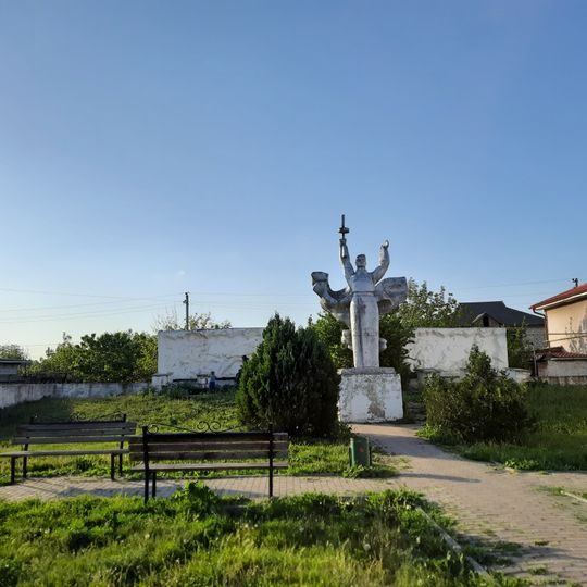 World War II memorial in Răzeni, Ialoveni