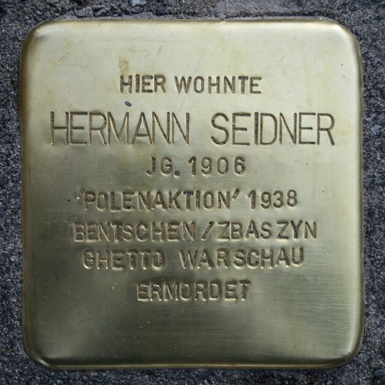Stolperstein en memoria de Hermann Seidner
