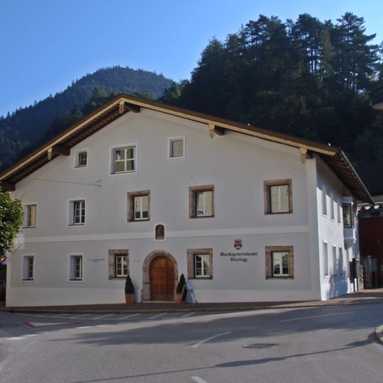 Gemeindeamt, ehem. Gasthaus Zum Goldenen Hirschen, Judenwirt