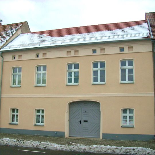 Wohnhaus in geschlossener Bebauung Kolpingstraße 23