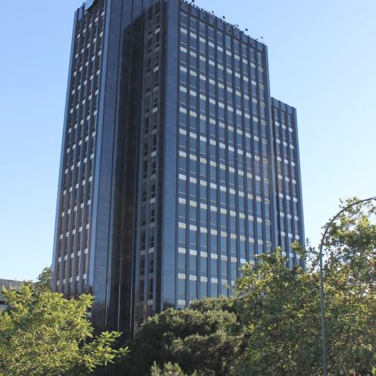 La Unión y el Fénix building, Madrid