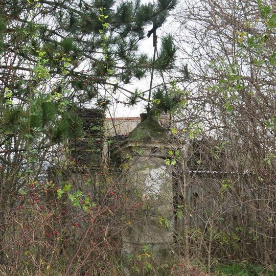 Kříž u silnice z Úpohlav do Třebenic