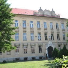Gymnázium, gymnázium