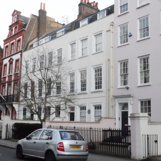 18, Kensington Square W8