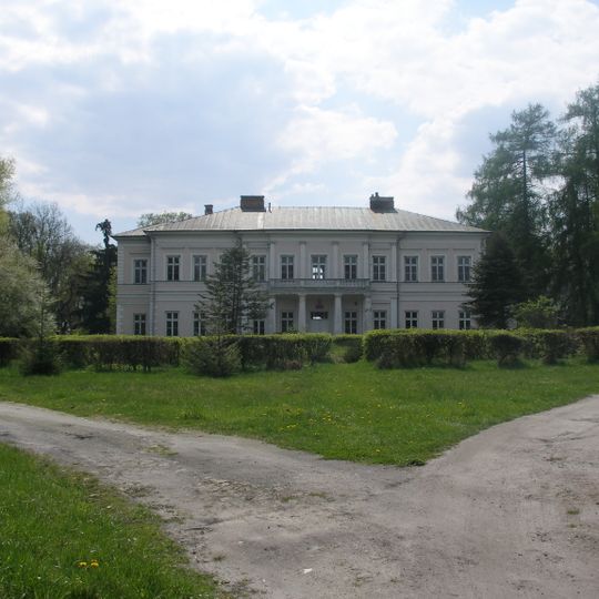 Zespół pałacowy w Orłowie Murowanym