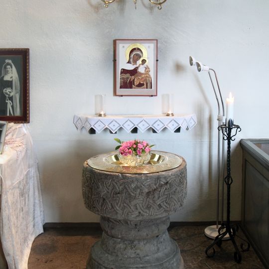 Finnekumla kirkes døpefont