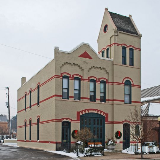Holland Old City Hall and Fire Station
