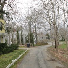Hyannis Road Historic District