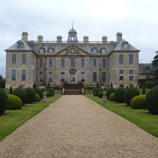 Eight Garden Urns Flanking The Main Garden Axis North Of Belton House