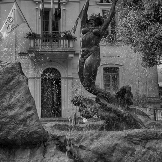 Fontana delle Sirene