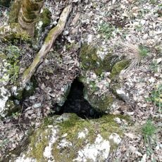 Hosszú Hill No 3 Cave