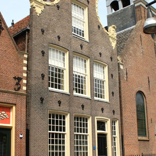 Van Swinderenstraat 7, Balk