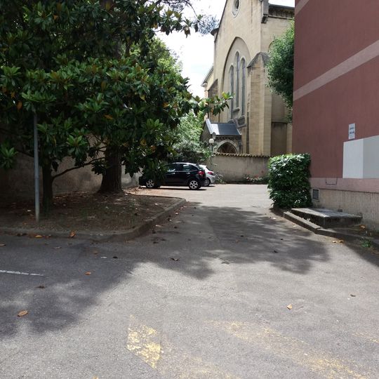 Chapelle du campus Sacré-Cœur des Chartreux