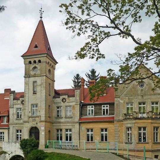 Palace in Grabiszyce Średnie