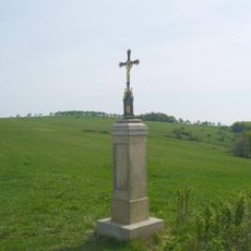 Kříž zvaný Goldammerův u cesty z Horní Krupky do Habartic