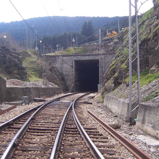 Conventional Guadarrama rail tunnel