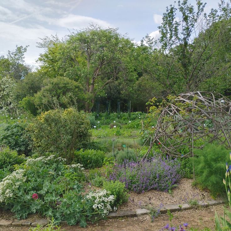 Jardin Botanique de la Charme