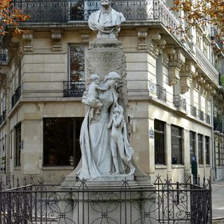 Monument to Théophile Roussel