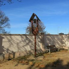 Zvonička na hřbitově v Březně