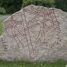 Uppland Runic Inscription 880