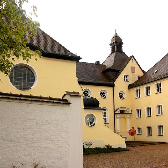 Karmelitinnenkloster mit Kapelle