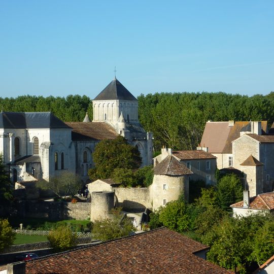 Abbaye de Nouaillé-Maupertuis