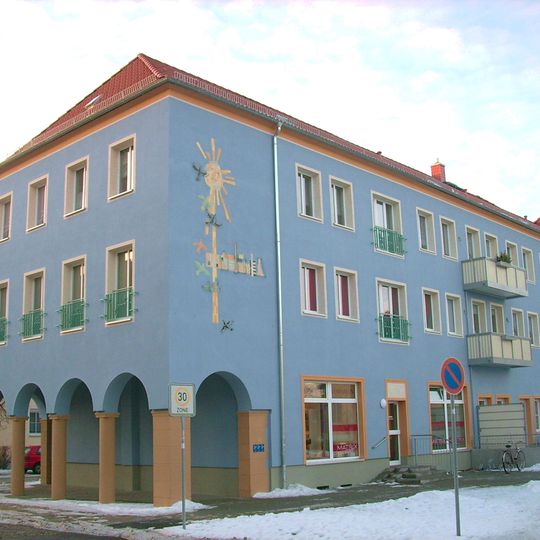 Mehrfamilienhaus der Wohnanlage Westrandbebauung Gebrüder-Grimm-Straße 1, 1a, 1b