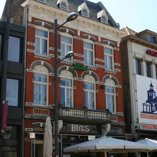 Herenhuis en notariskantoor in Neo-Renaissancestijl