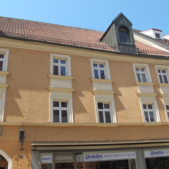 Fraunhoferstraße 7